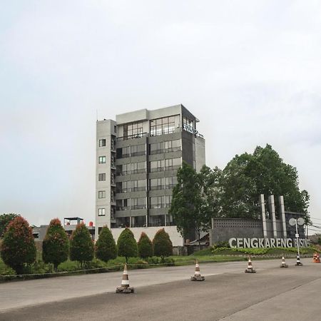 Conjioo Hotel Jakarta Managed By Mhm Tangerang Exterior foto