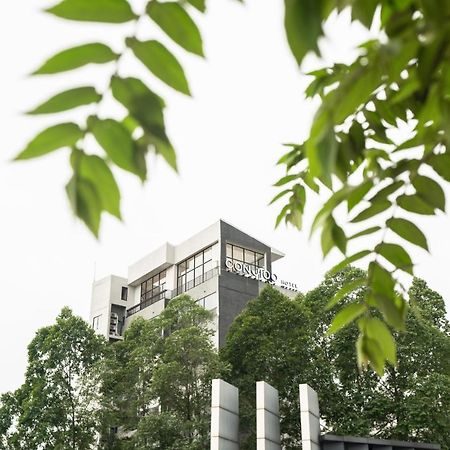 Conjioo Hotel Jakarta Managed By Mhm Tangerang Exterior foto