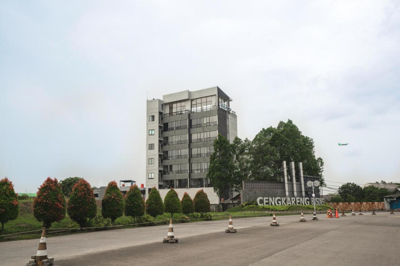Conjioo Hotel Jakarta Managed By Mhm Tangerang Exterior foto