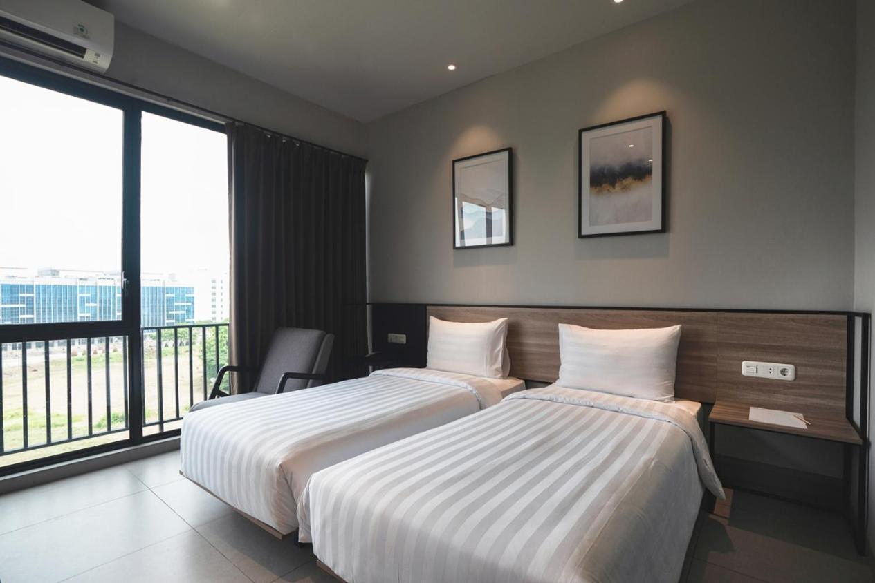 Conjioo Hotel Jakarta Managed By Mhm Tangerang Exterior foto